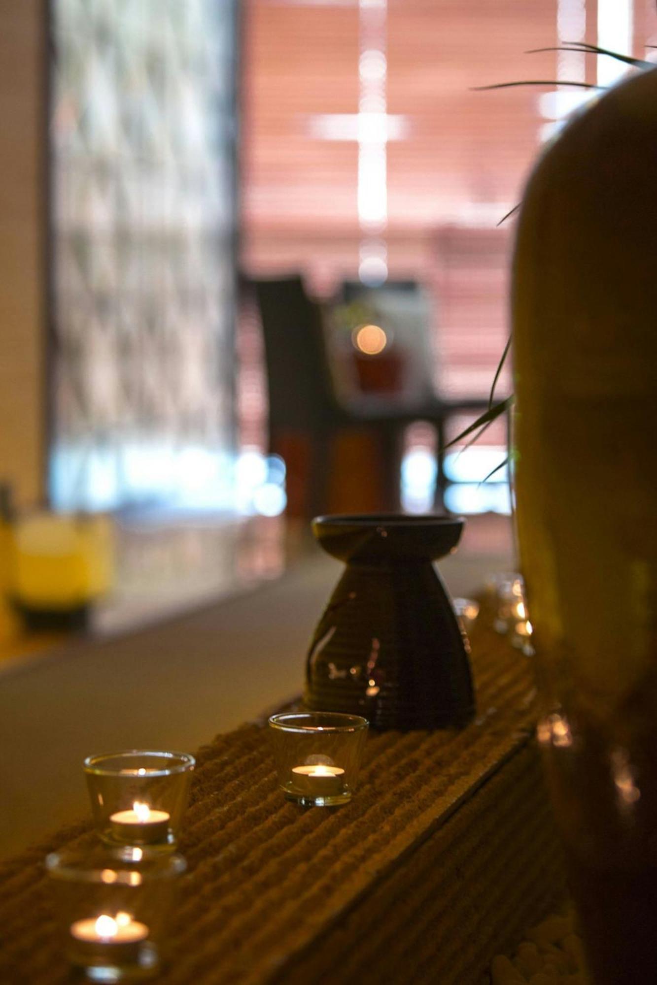 Renaissance Shanghai Caohejing Hotel Екстериор снимка