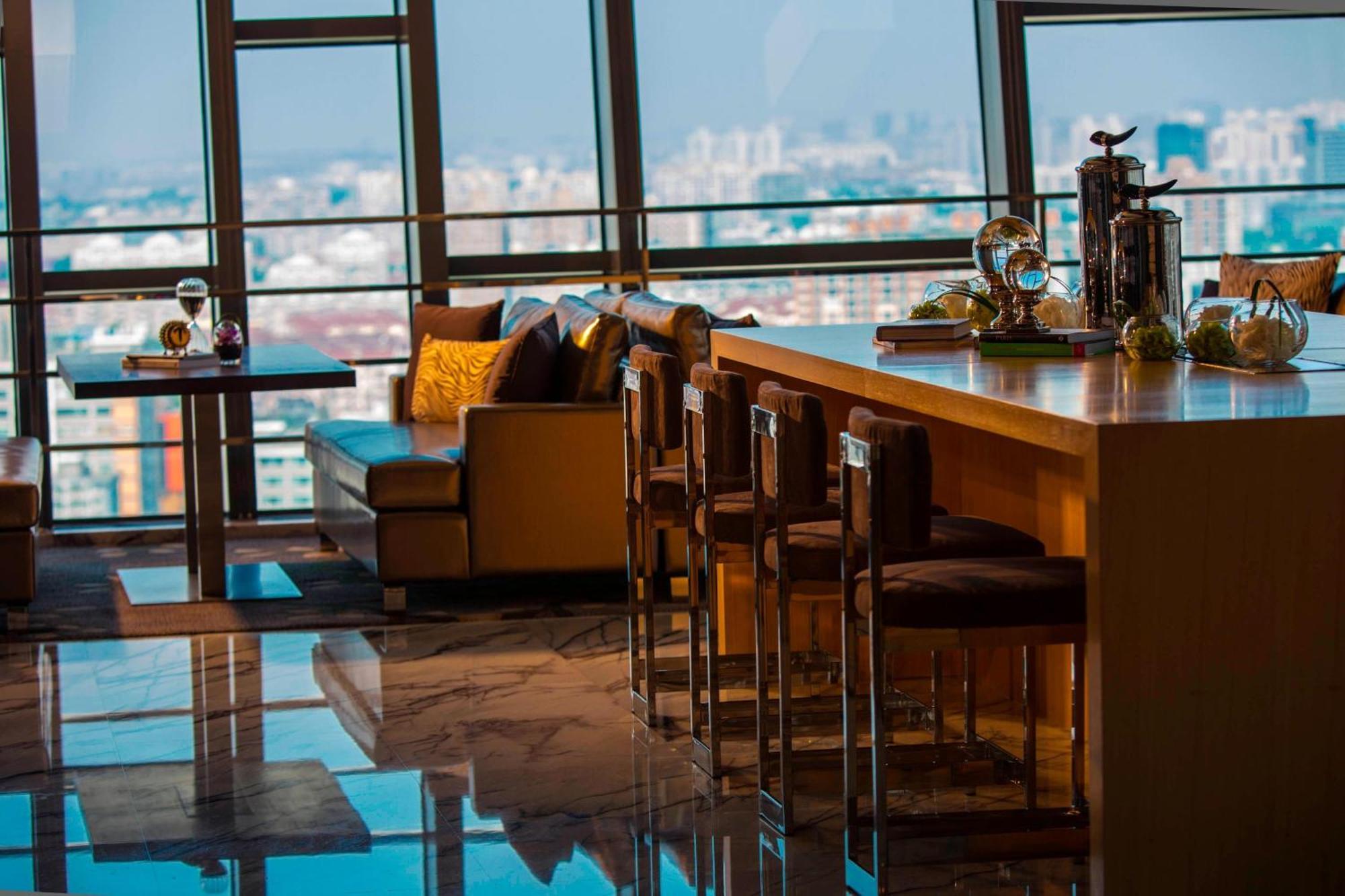 Renaissance Shanghai Caohejing Hotel Екстериор снимка